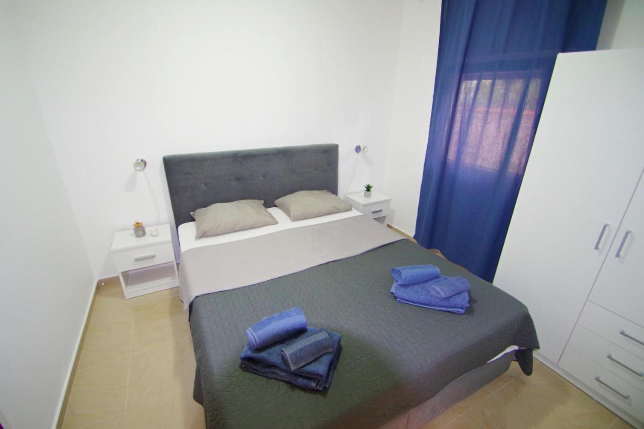 Apartment Pineta In Village Valbandon Exterior photo